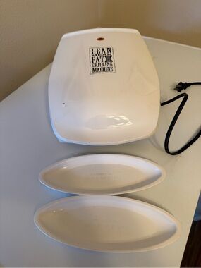 George Foreman Lean Mean Fat Grilling Machine — White Electric Grill